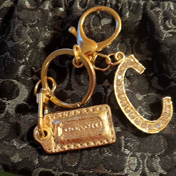 Coach gold hang tag keychain / bag charm - Picture 3 of 4